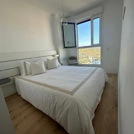 Live Your Dream Life In * Málaga