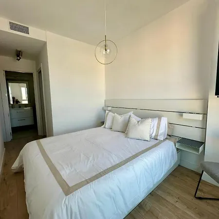 Live Your Dream In Apartment *