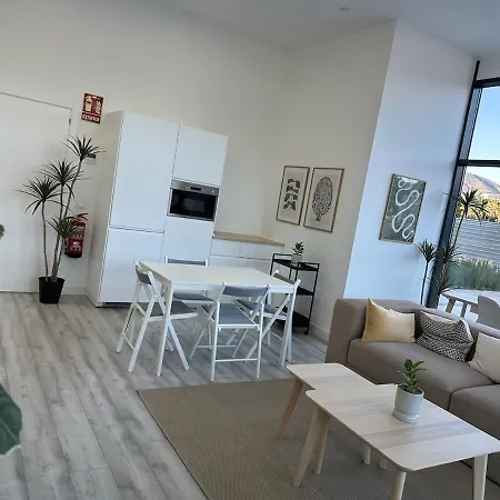 Live Your Dream Life In