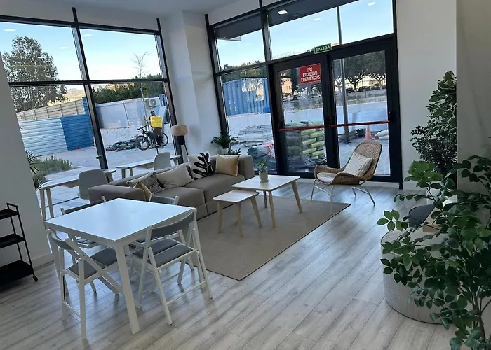 Live Your Dream Life In شقة