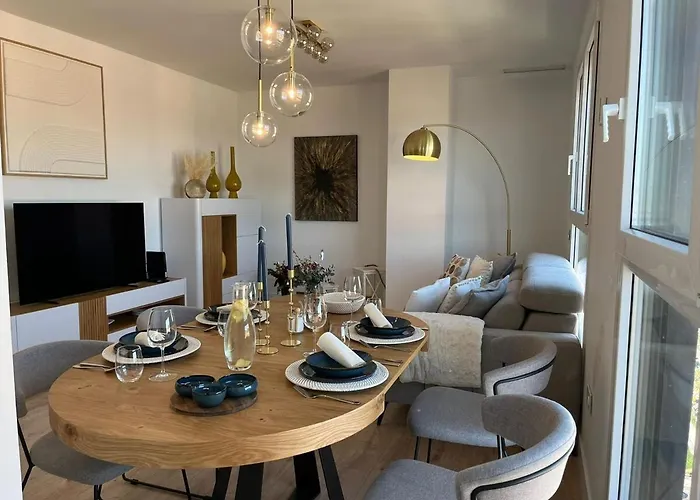 Live Your Dream Life In شقة