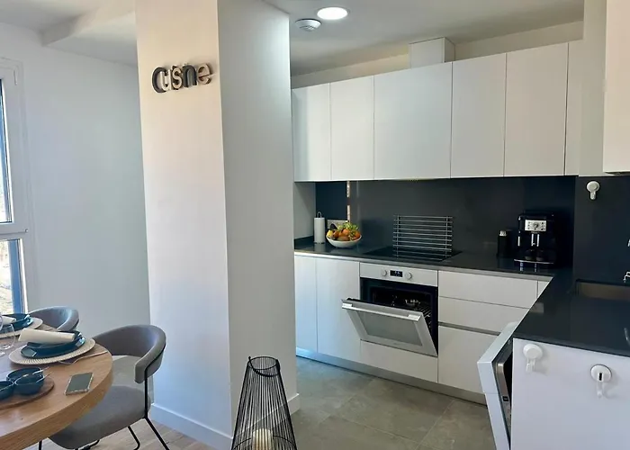 Live Your Dream Life In