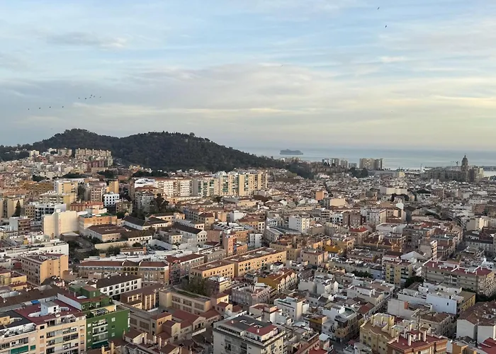 Live Your Dream Life In شقة مالقة